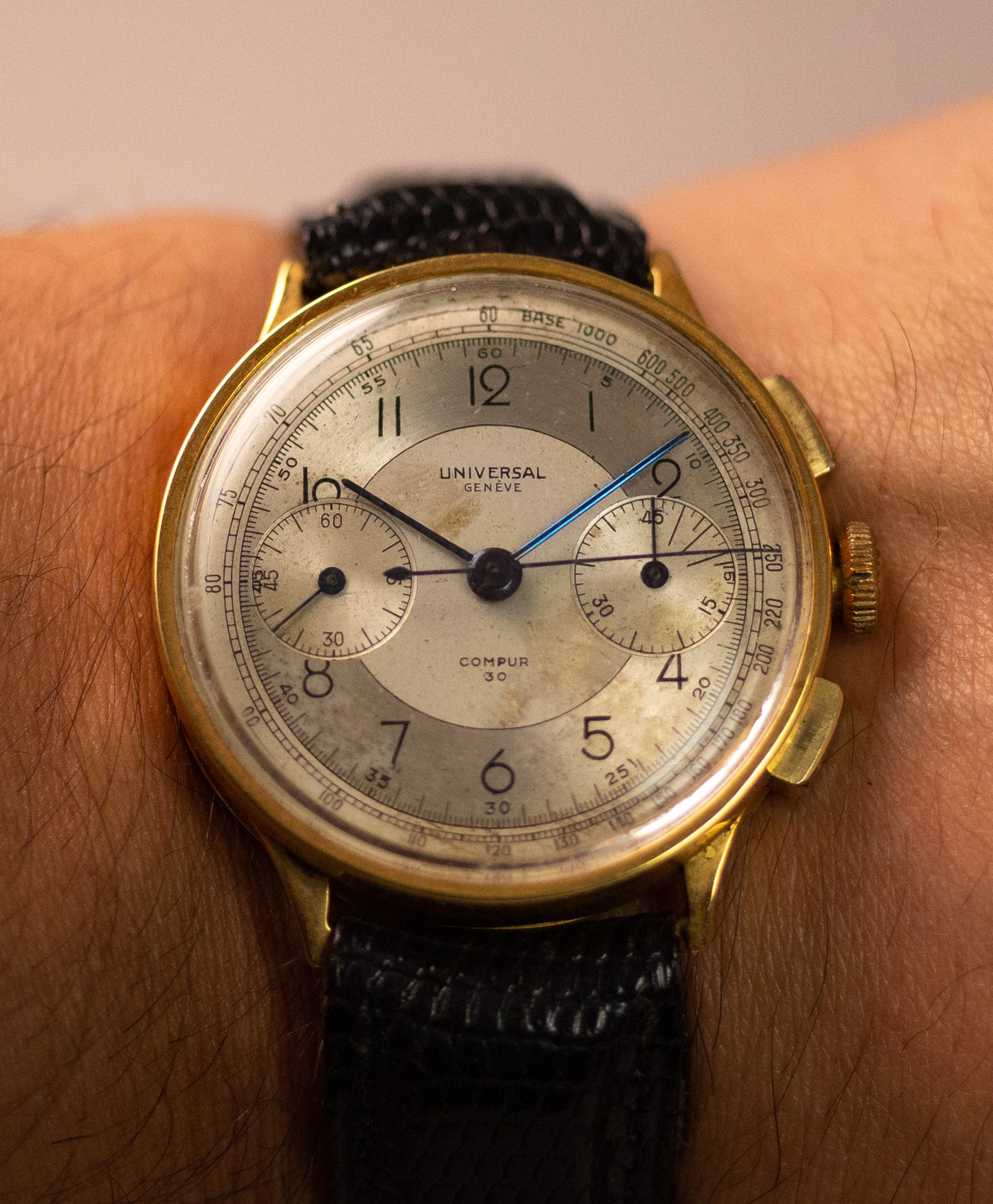 Universal Geneve Compur 30 Chronograph